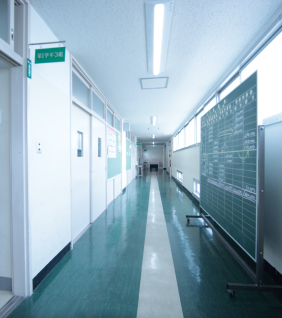 学校の廊下